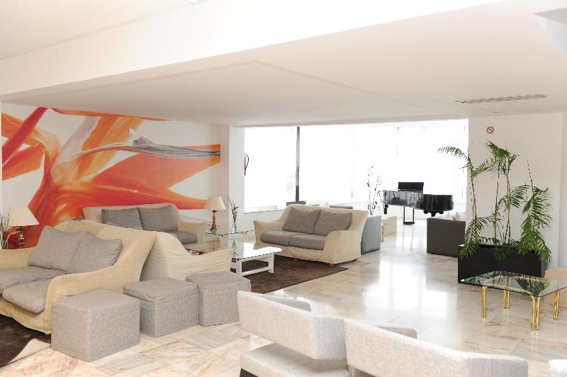Estrelicia Hotel - Lobi