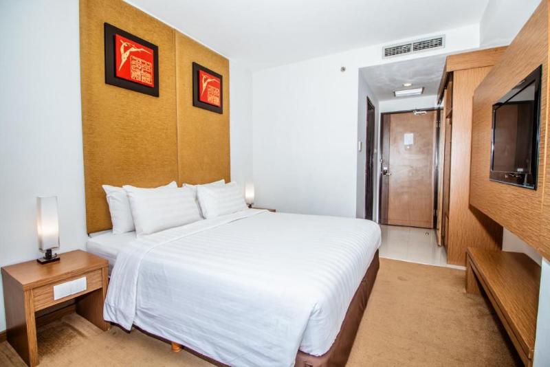 Grand Tjokro Hotel Yogyakarta - Oda