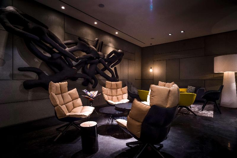 art'otel amsterdam, Powered by Radisson Hotels - Lobi