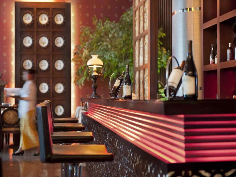 The Royal Surakarta Heritage HandwrittenCollection - Bar