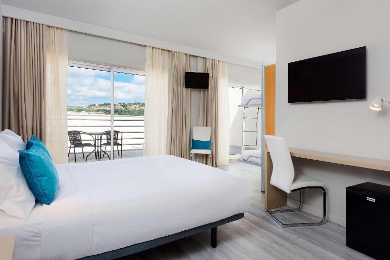 Tryp Lisboa Caparica Mar Hotel - Oda
