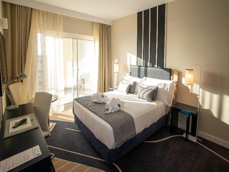 Tryp Lisboa Caparica Mar Hotel - Oda