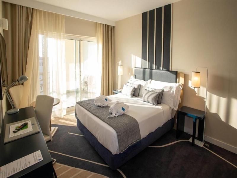Tryp Lisboa Caparica Mar Hotel - Oda