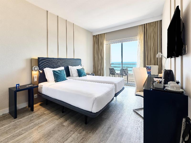 Tryp Lisboa Caparica Mar Hotel - Oda