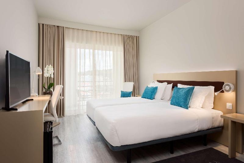 Tryp Lisboa Caparica Mar Hotel - Oda