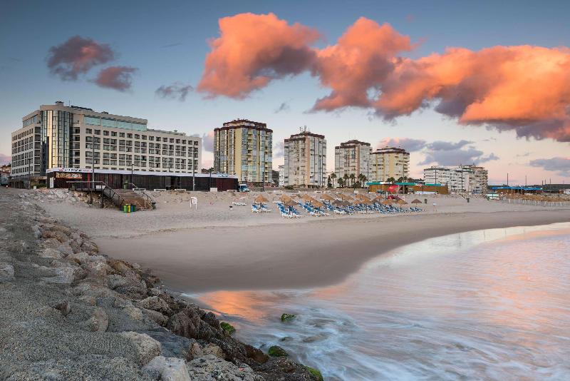 Tryp Lisboa Caparica Mar Hotel - Plaj