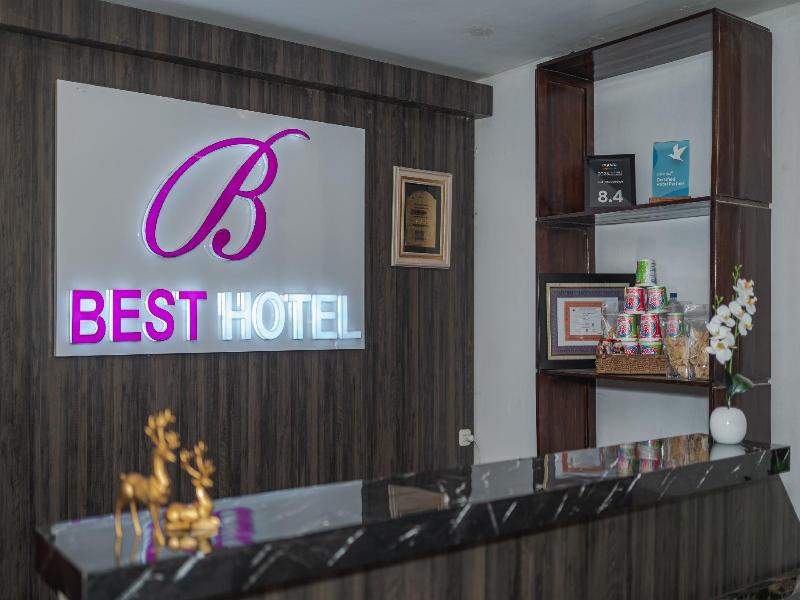Best Hotel Surabaya - Lobi