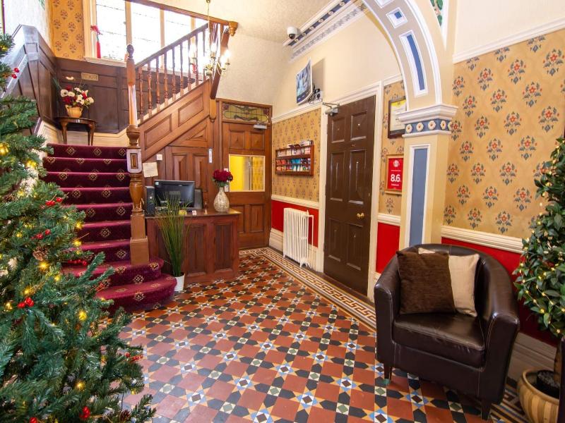 Trivelles Park Hotel - Lobi