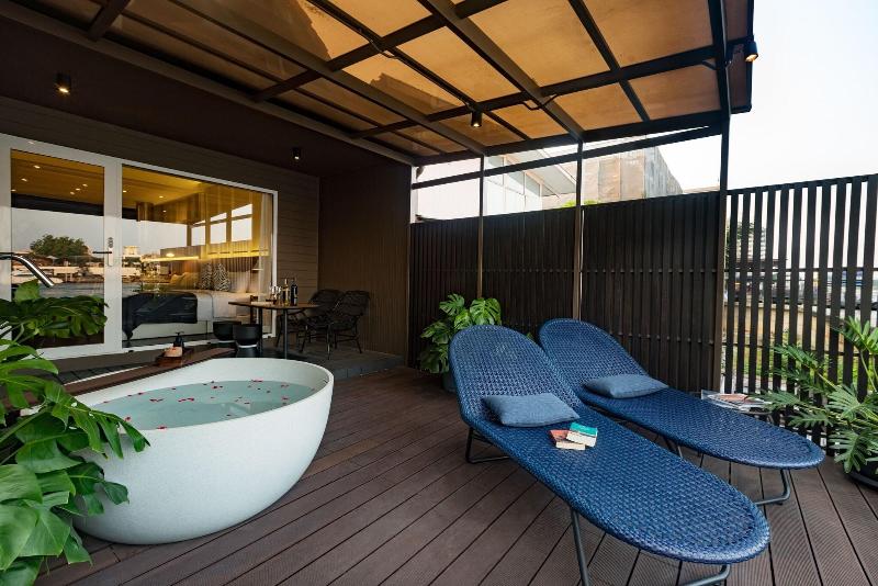 Baan Wanglang Riverside Bangkok - Teras