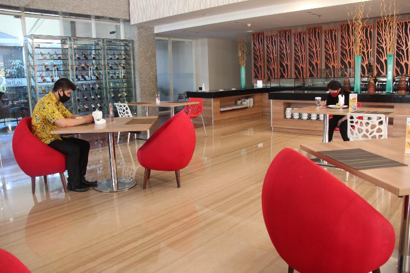 Swiss-Belinn Manyar Surabaya - Lobi