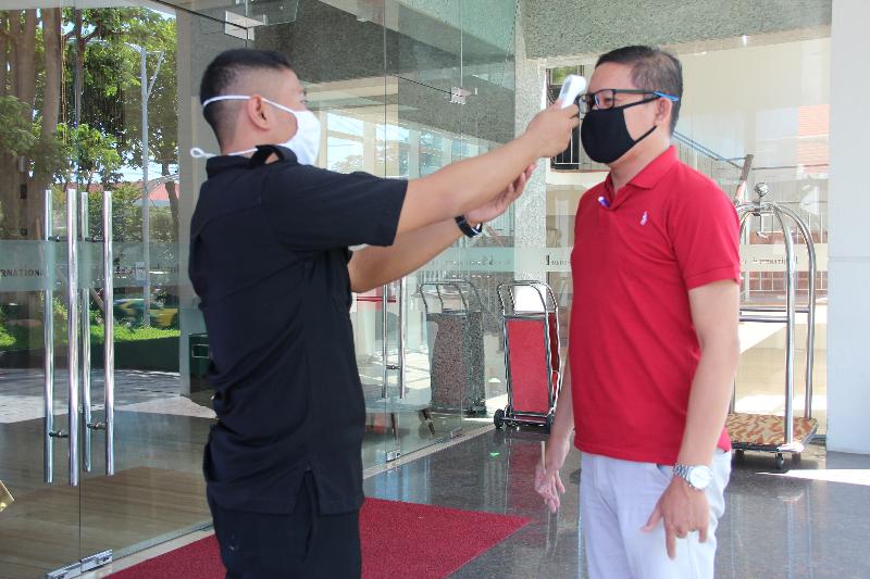 Swiss-Belinn Manyar Surabaya - Lobi