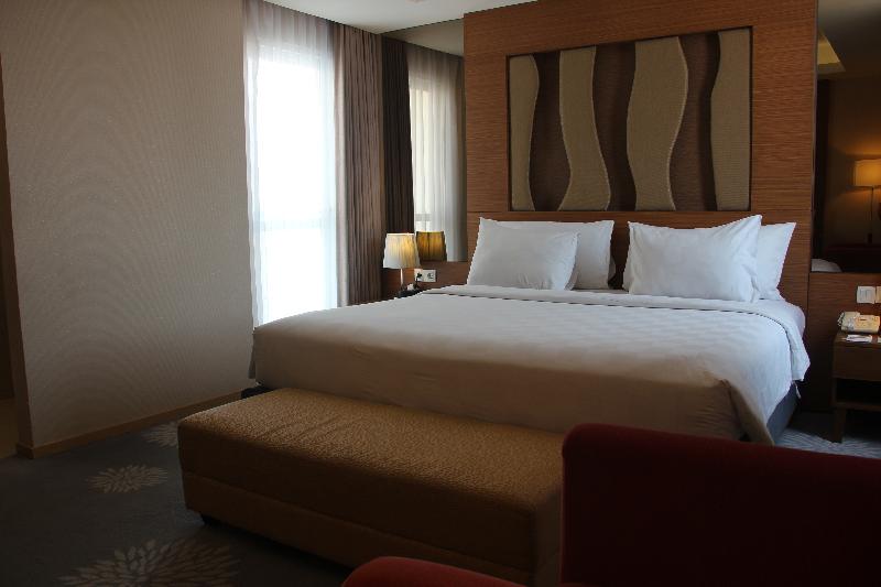 Swiss-Belinn Manyar Surabaya - Oda