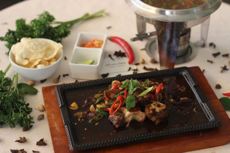 Swiss-Belinn Manyar Surabaya - Restoran