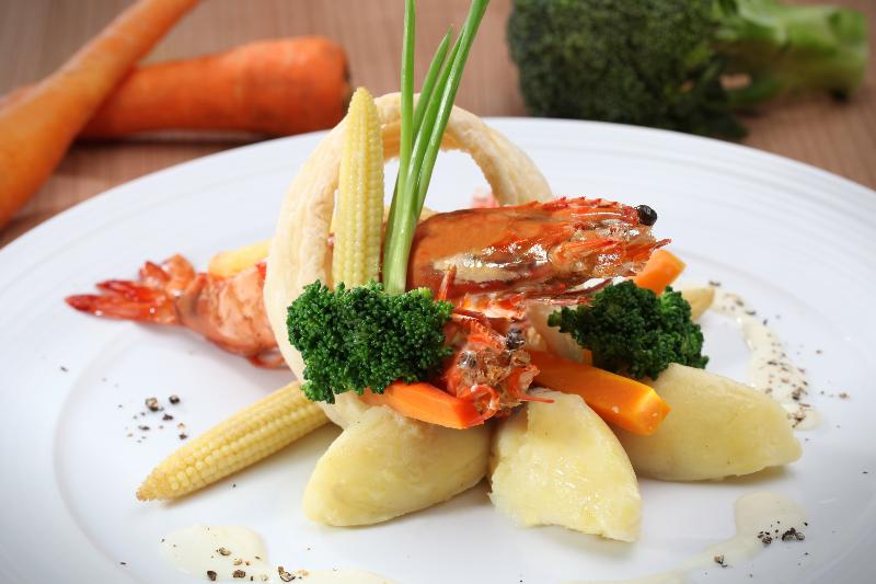 Swiss-Belinn Manyar Surabaya - Restoran