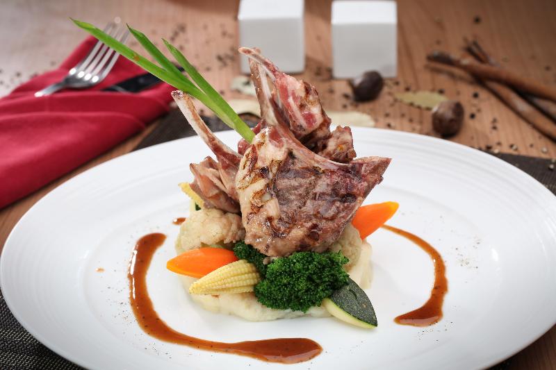 Swiss-Belinn Manyar Surabaya - Restoran