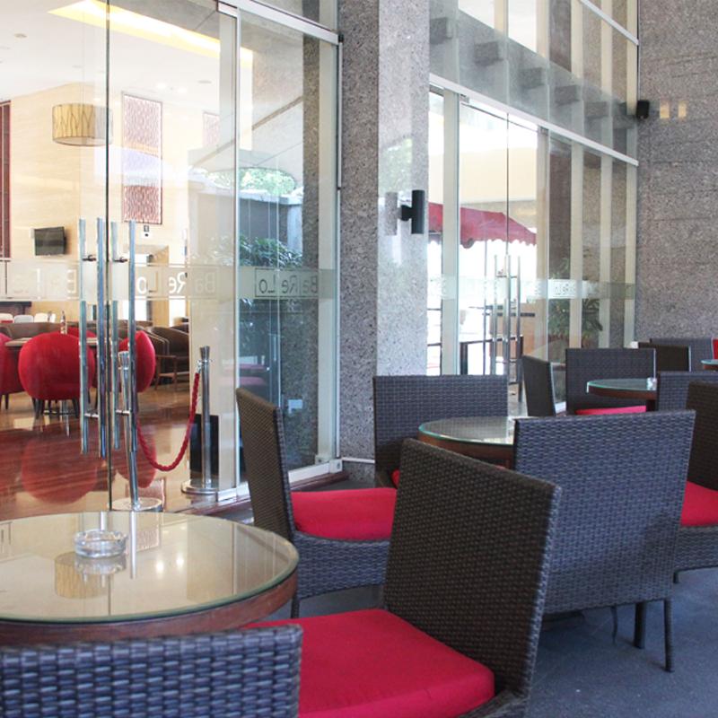 Swiss-Belinn Manyar Surabaya - Restoran