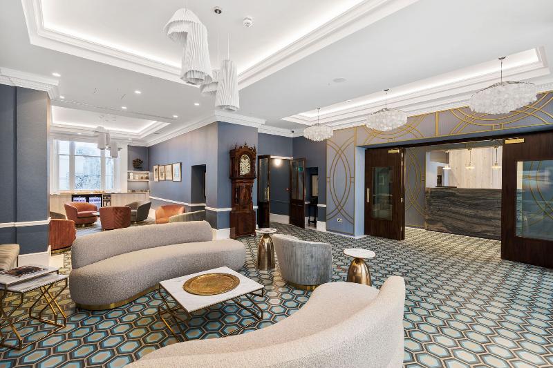 Commodore Hotel London - Lobi