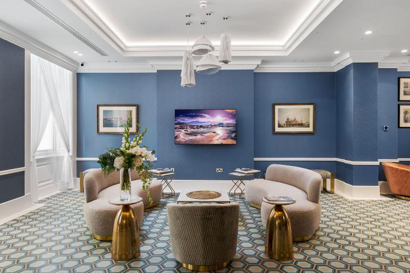Commodore Hotel London - Genel