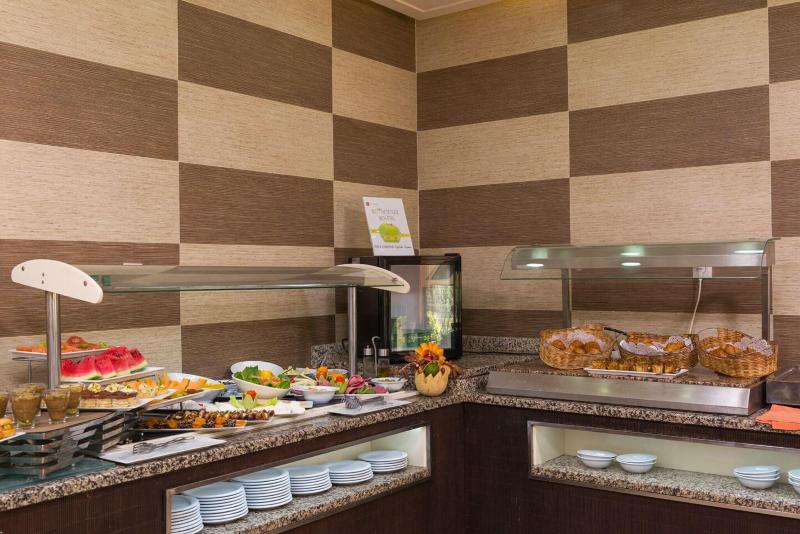 Le Corail Suites Hotel - Restoran