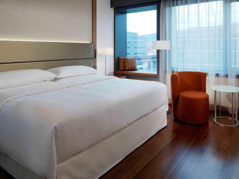 Sheraton Zurich Hotel - Oda