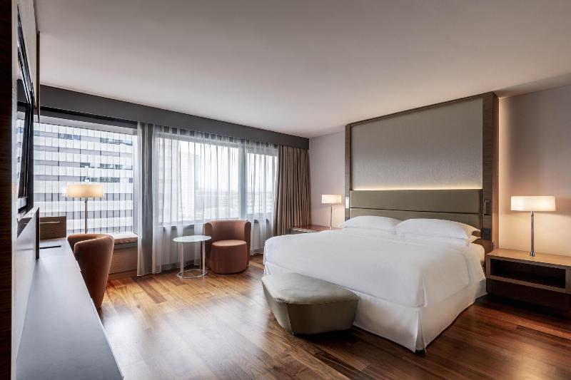 Sheraton Zurich Hotel - Oda