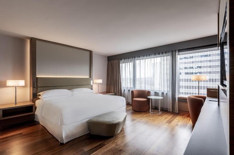 Sheraton Zurich Hotel - Oda