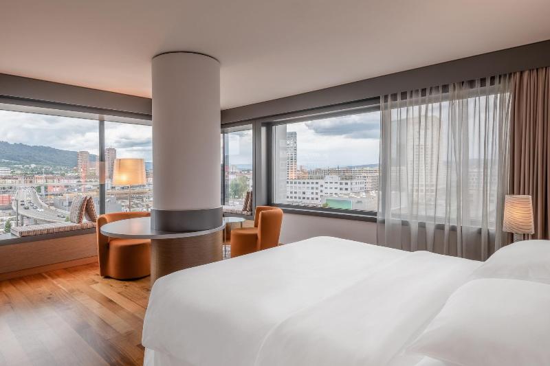Sheraton Zurich Hotel - Oda