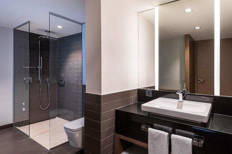 Sheraton Zurich Hotel - Oda