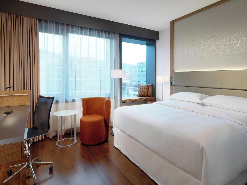 Sheraton Zurich Hotel - Oda