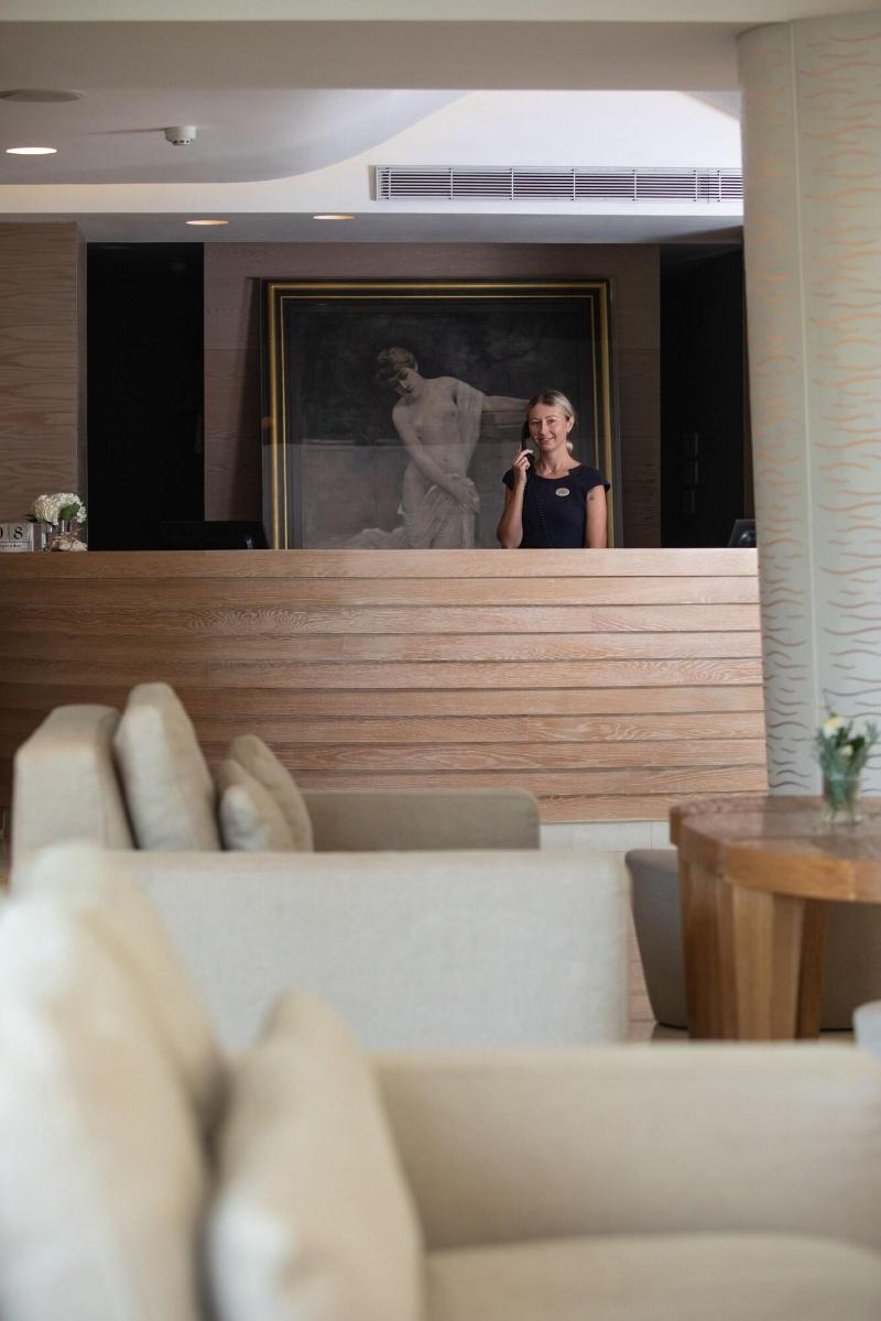 Alasia Hotel - Lobi