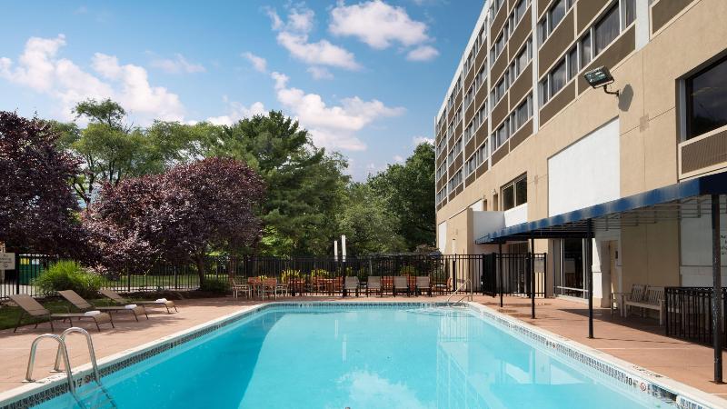 Holiday Inn Clark - Newark Area - Havuz