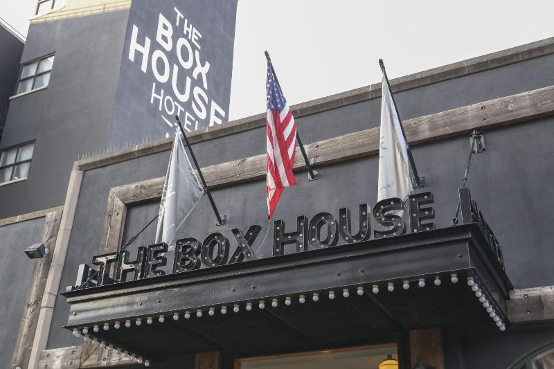 The Box House Hotel Brooklyn - Genel