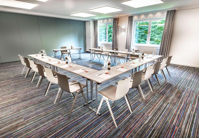 Steigenberger Hotel Treudelberg Hamburg - Toplantı