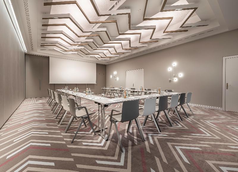 Steigenberger Hotel Treudelberg Hamburg - Toplantı
