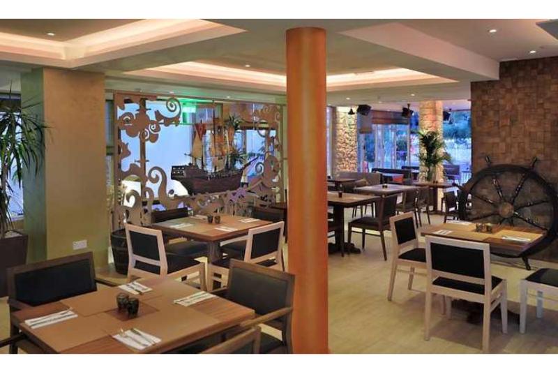 Nelia Gardens - Restoran