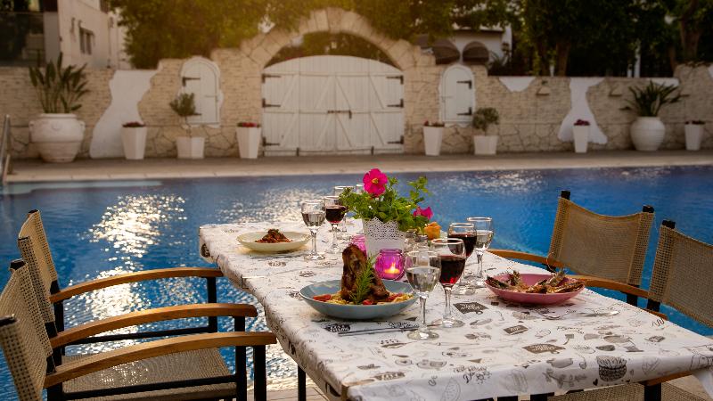 Cleopatra Hotel - Genel