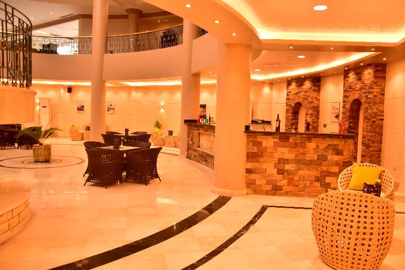 Dive Inn Resort - Bar