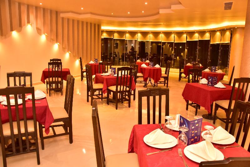 Dive Inn Resort - Restoran