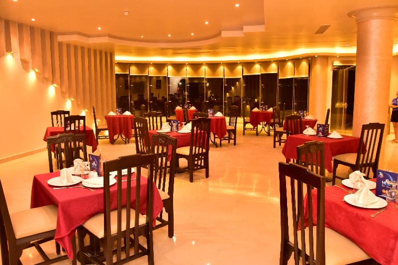 Dive Inn Resort - Restoran