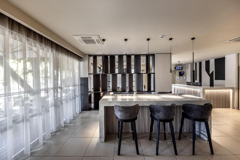 Almond Business Suites - Toplantı