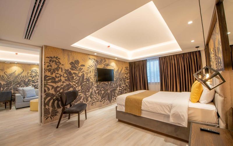 Almond Business Suites - Oda
