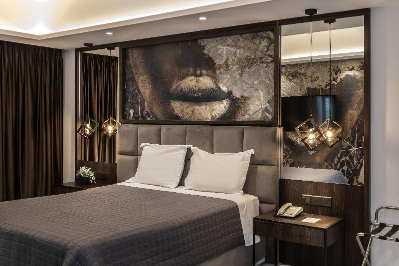 Almond Business Suites - Oda