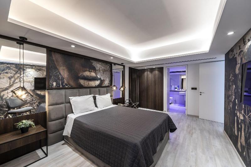 Almond Business Suites - Oda