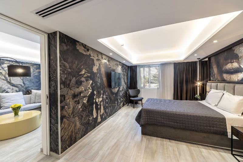 Almond Business Suites - Oda