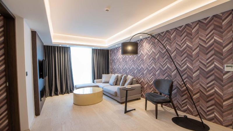 Almond Business Suites - Oda