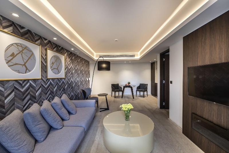 Almond Business Suites - Oda