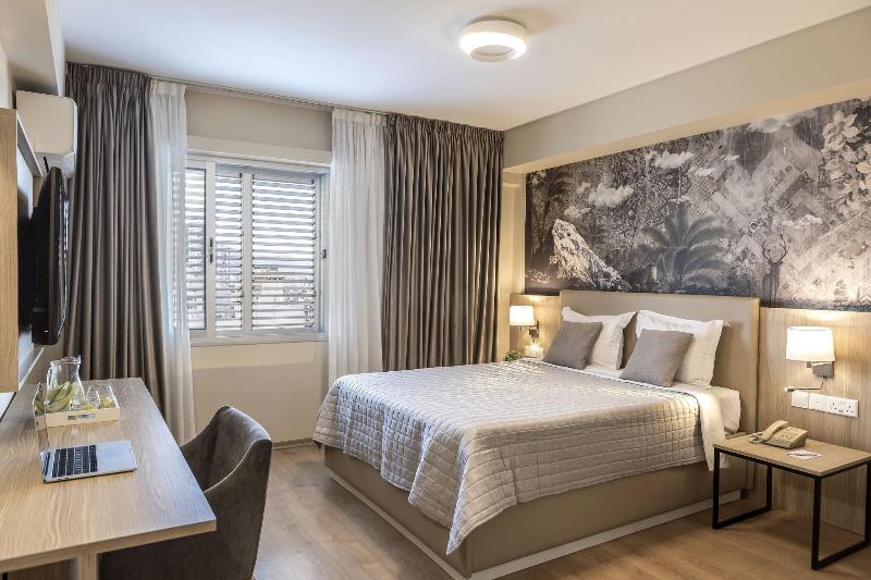 Almond Business Suites - Oda