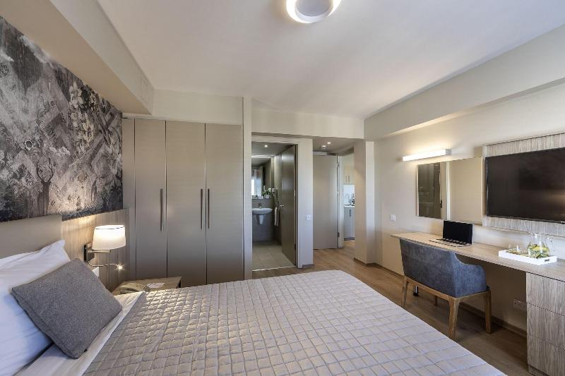 Almond Business Suites - Oda