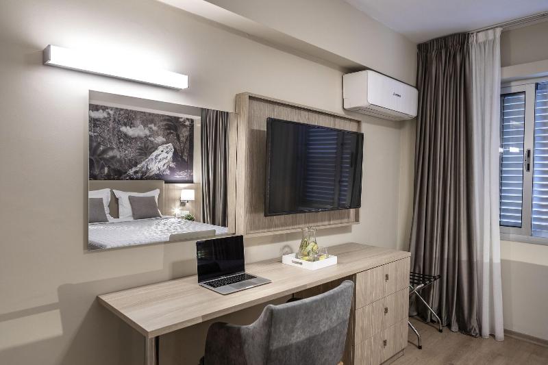 Almond Business Suites - Oda