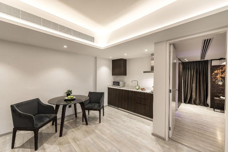 Almond Business Suites - Oda